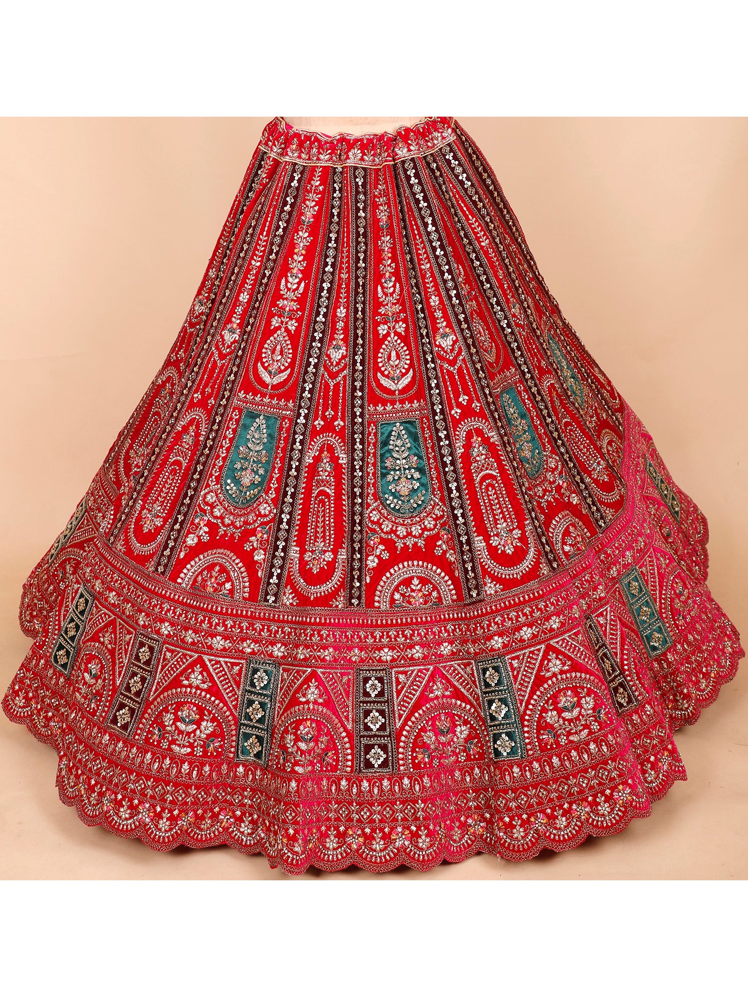 Royal Rani Velvet Lehenga