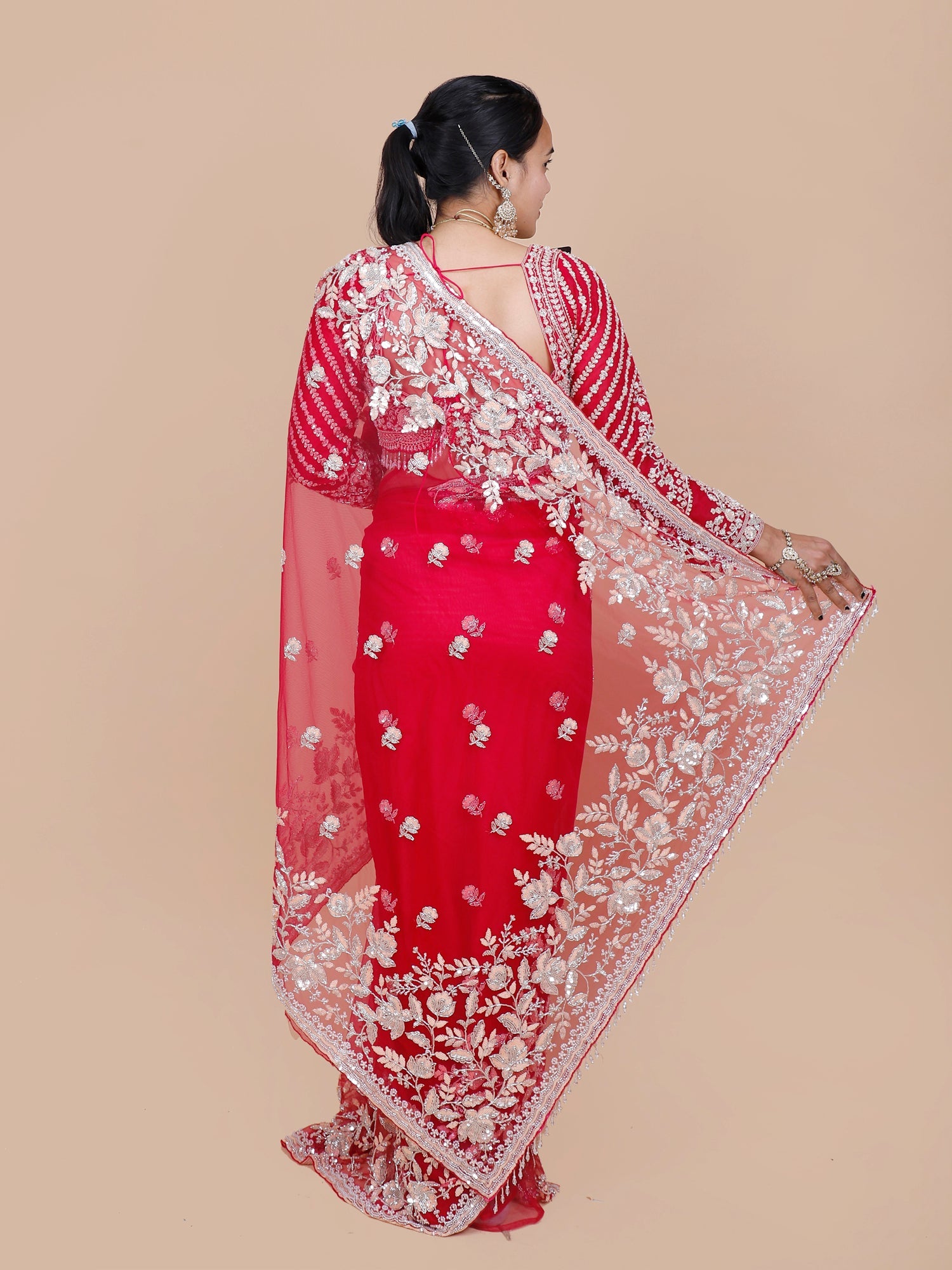 Majestic Rose Mirror Saree with jarkan