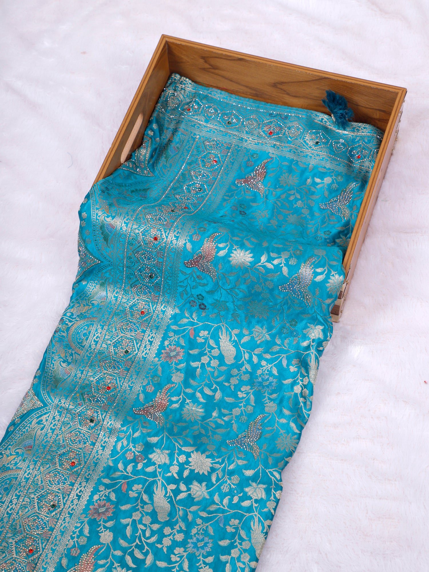 Red–Blue Radha Shringar Silk-Mousse Saree