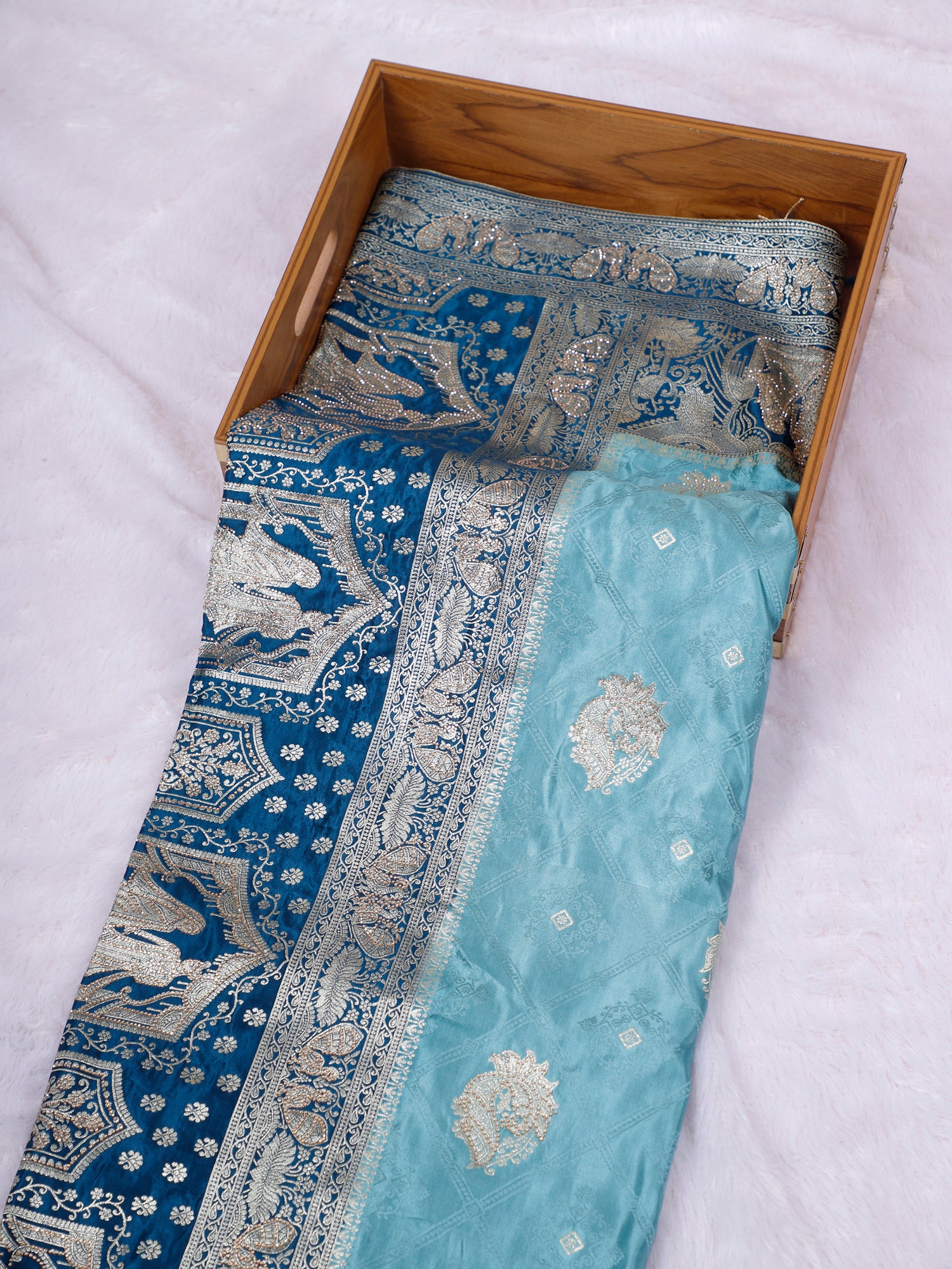 Red–Sky Blue Aasmaani Shagun Silk-Mousse Saree