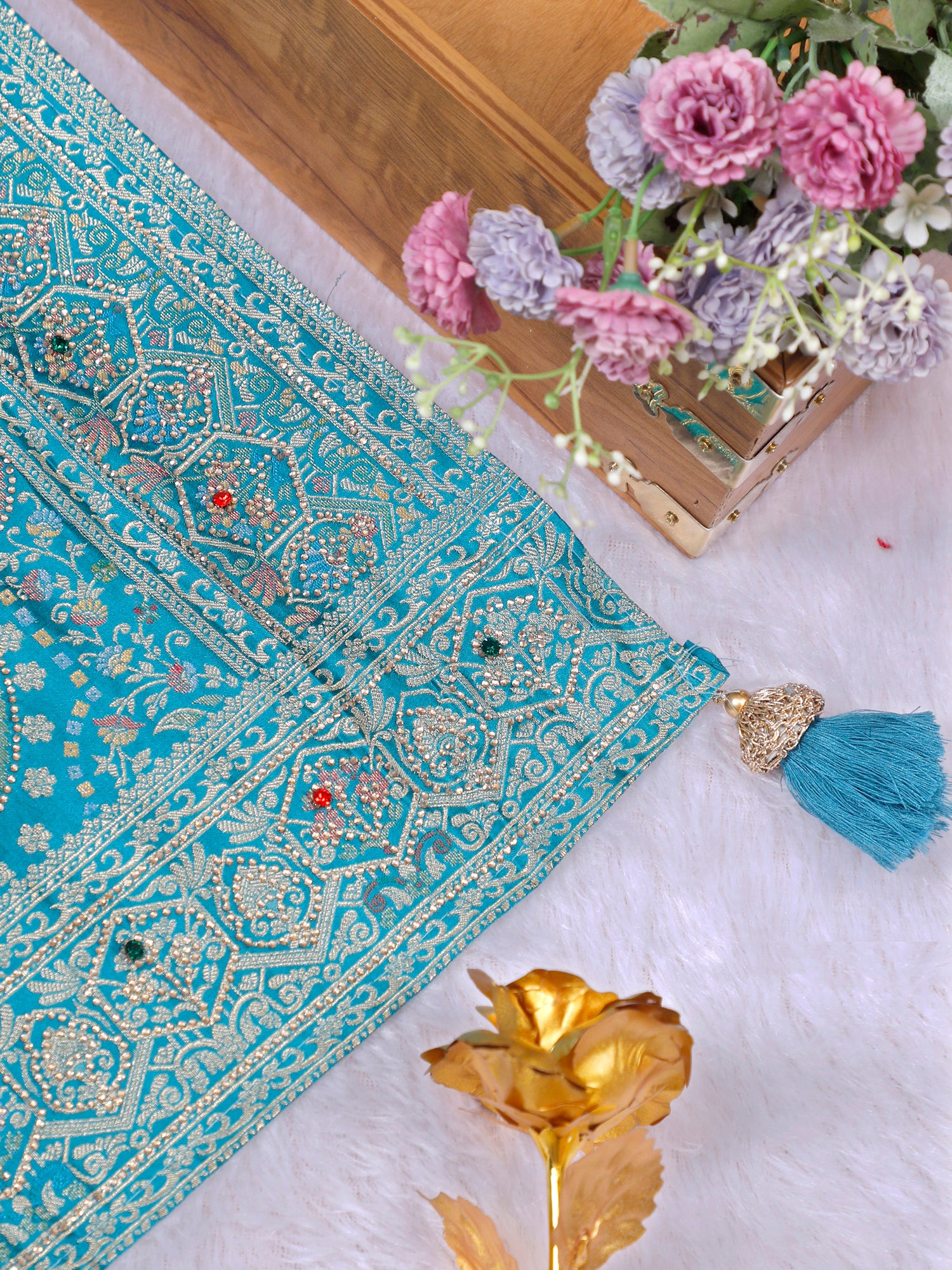 Red–Blue Radha Shringar Silk-Mousse Saree