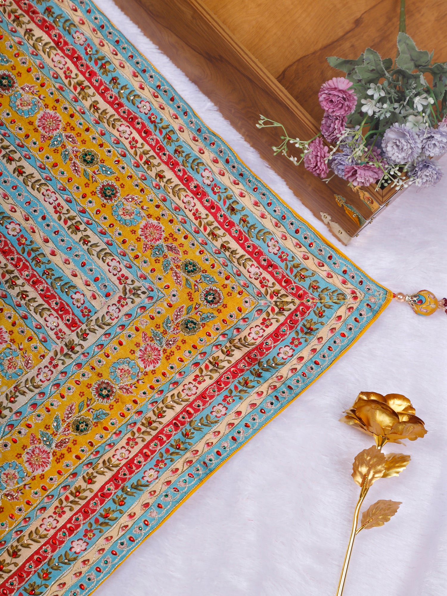 Sunehri Crown Elite Threadwork Saree