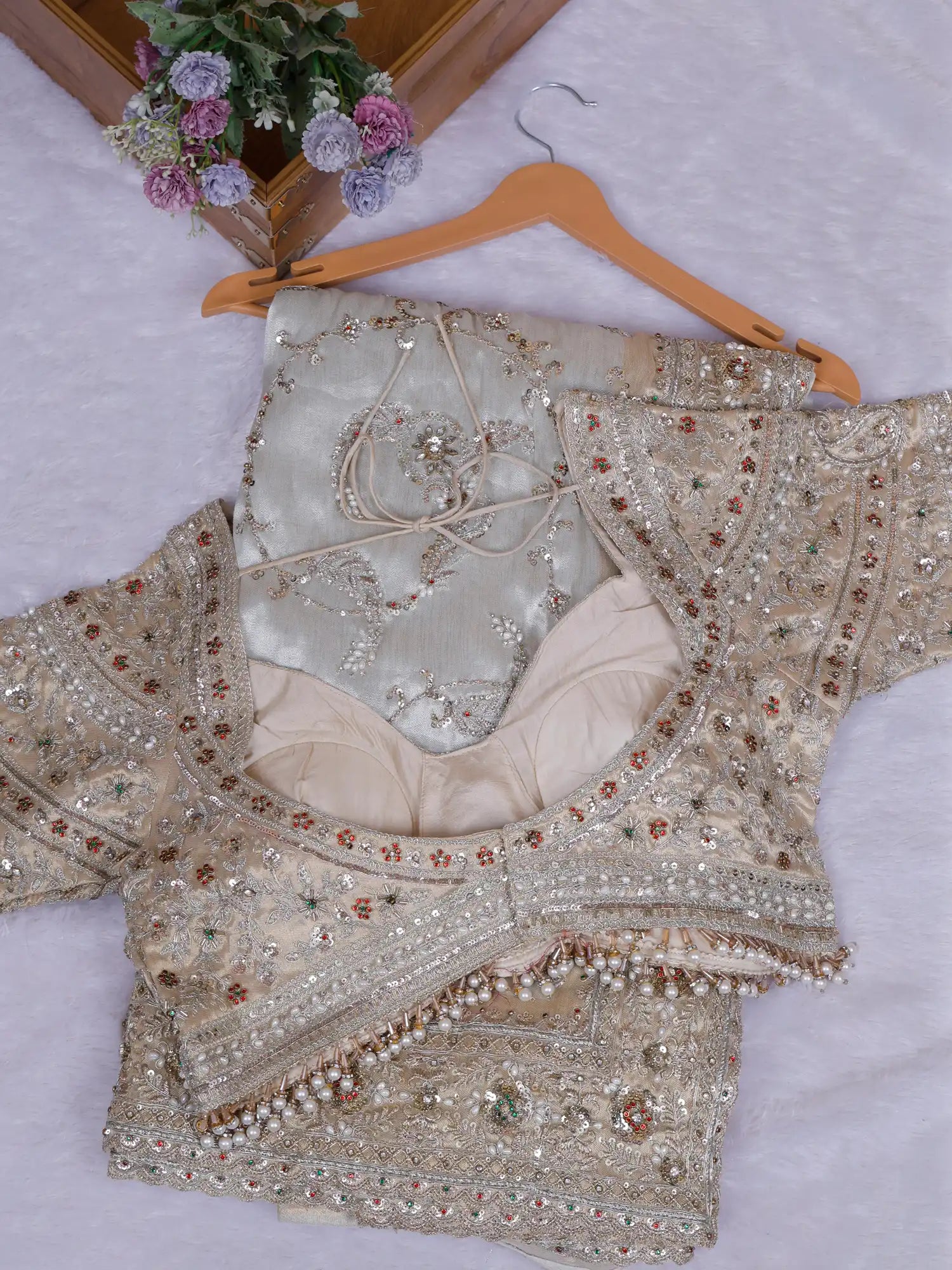 Elite Dual Tone Designer Silk Saree With Luxury Pearl Work