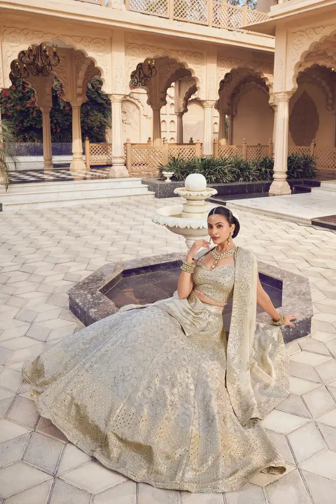 Designer Off White Pure Banarasi Silk Saree With Intricate Handwork Saree